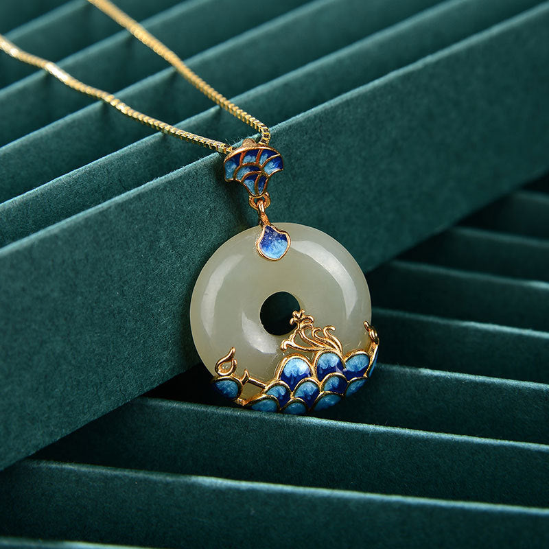 Stunning Silver Pendant for Daily Wear