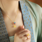 Beautiful Gold Necklace with Unique Style