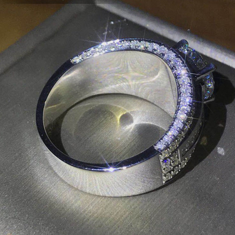 Beautiful Gold Ring with Unique Style