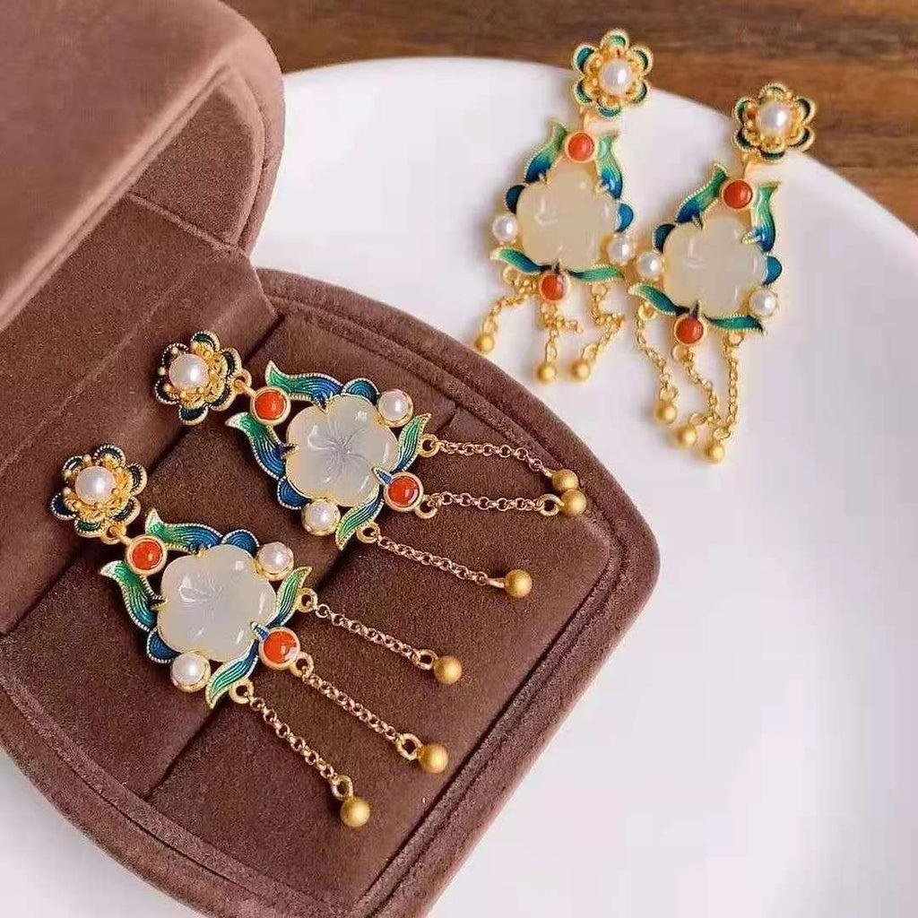 Vintage Handmade Gold Earring