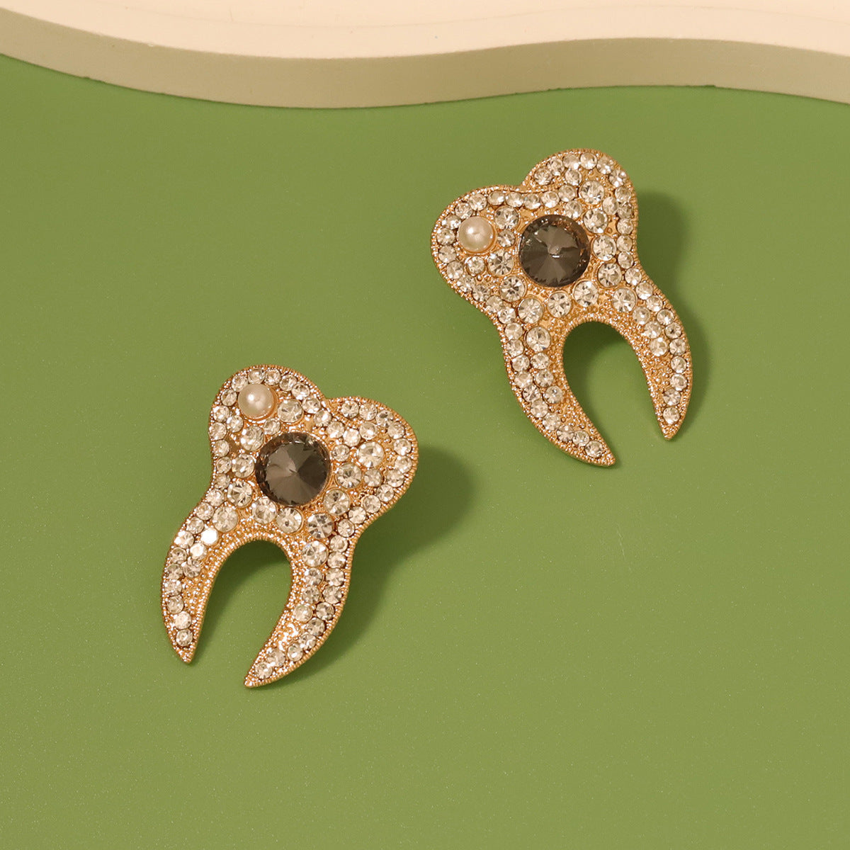 Vintage Handmade Pearl Earring