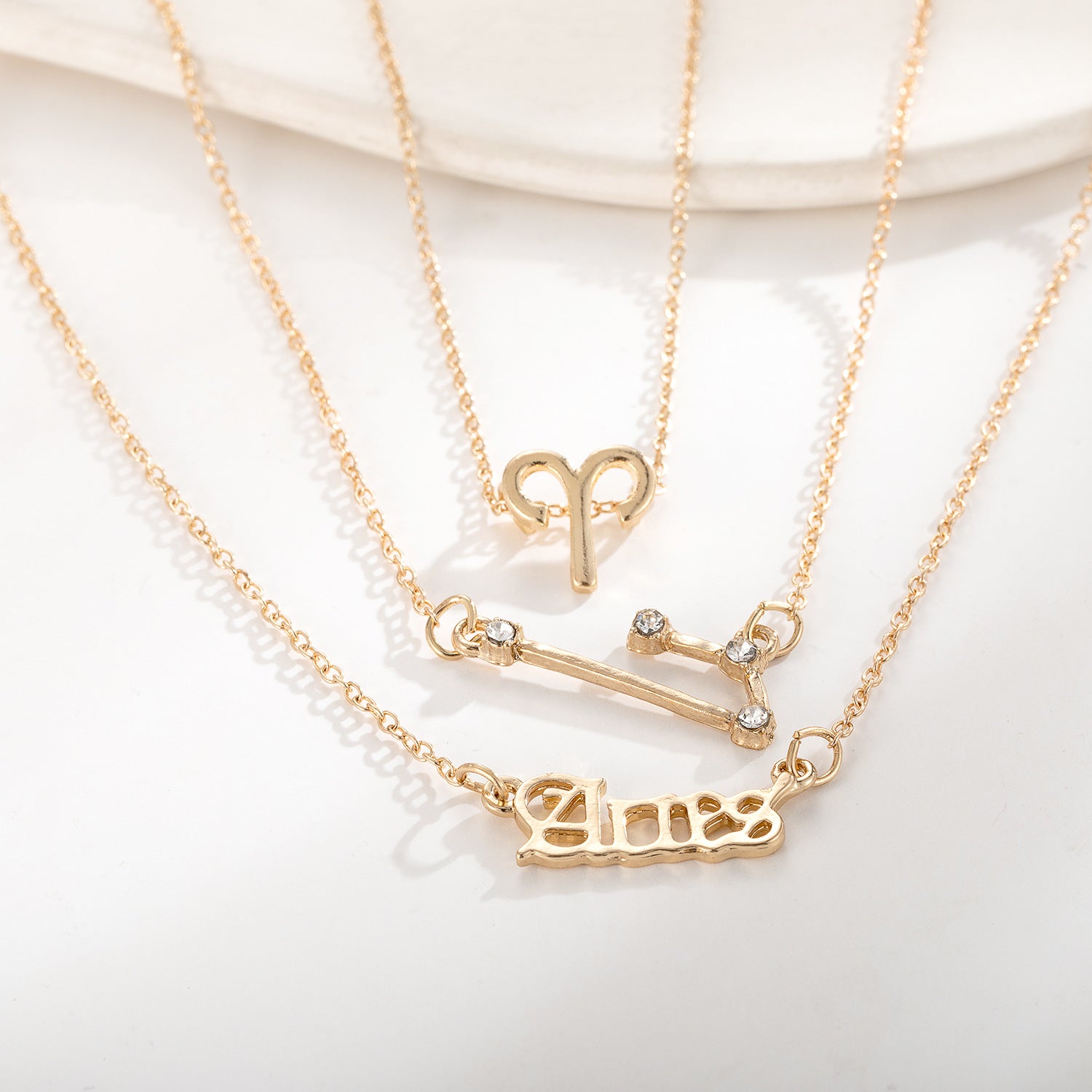 Beautiful Gold Necklace with Unique Style