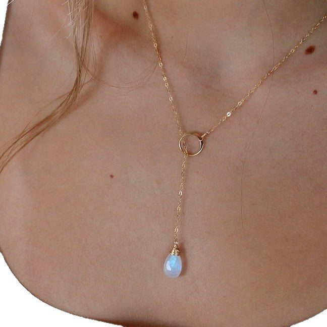 Beautiful Pearl Necklace with Unique Style