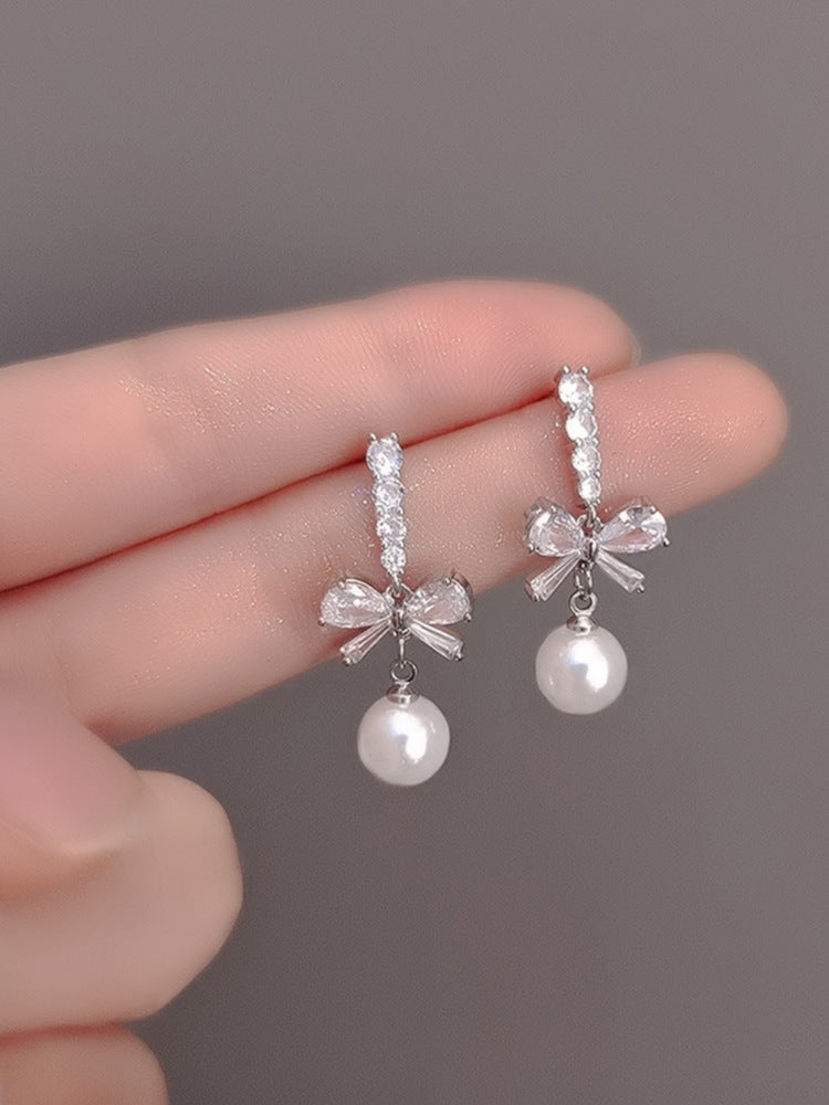 Charming Pearl Earring for Any Occasion