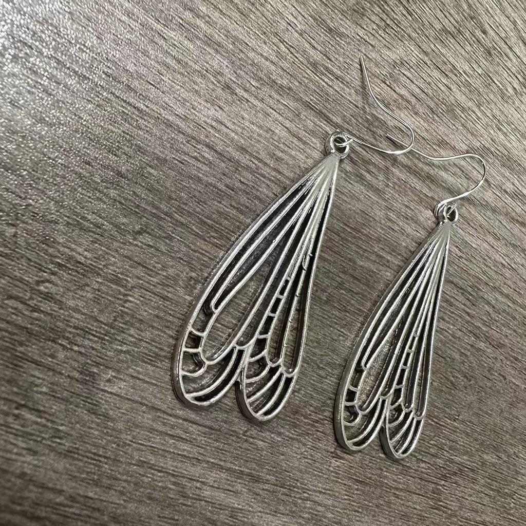 Elegant Silver Earring for Every Occasion
