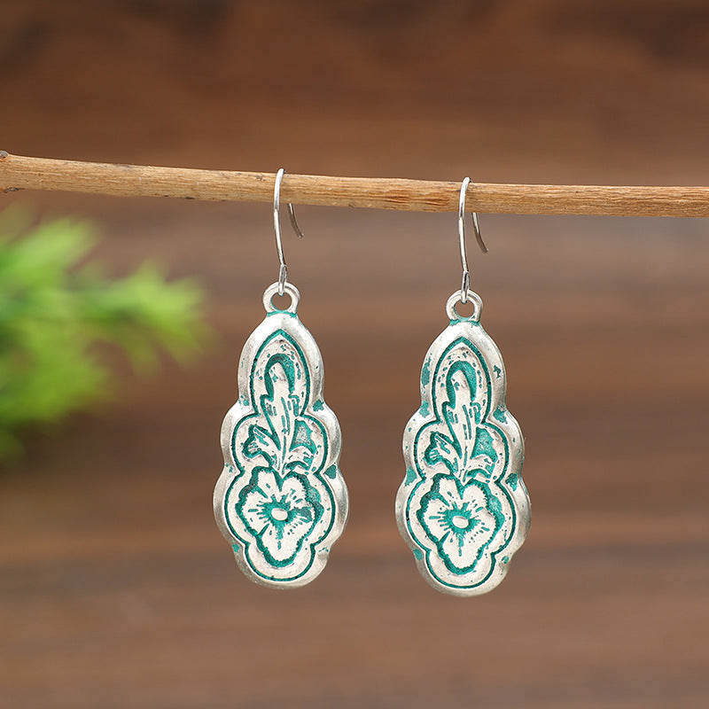 Classic Earring with Timeless Appeal