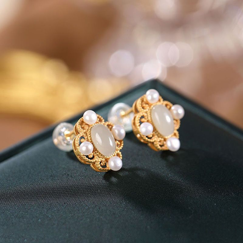 Stunning Silver Earring for Daily Wear