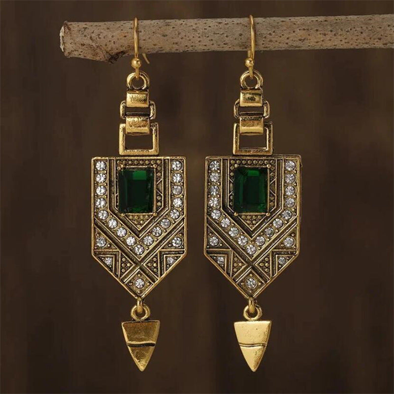 A Romantic Earring for Special Moments