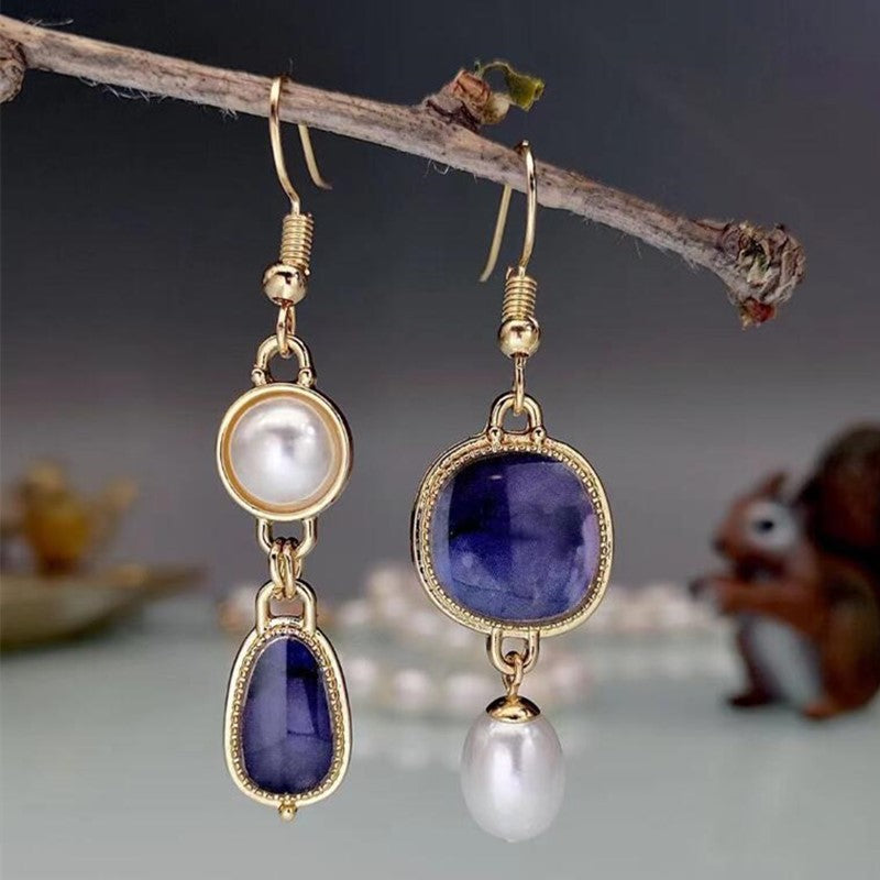 A Classic Pearl Earring with Timeless Appeal