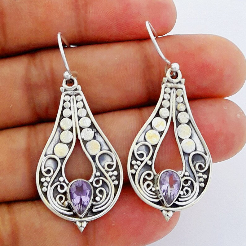 Charming Silver Earring for Any Occasion