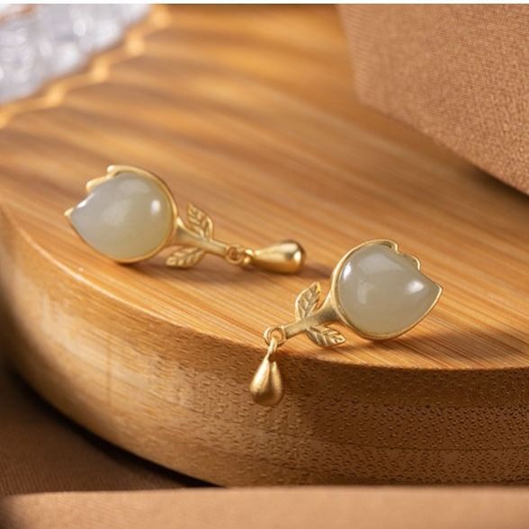 Vintage Handmade Gold Earring