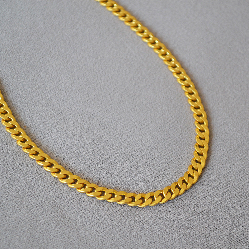 Beautiful Gold Necklace with Unique Style