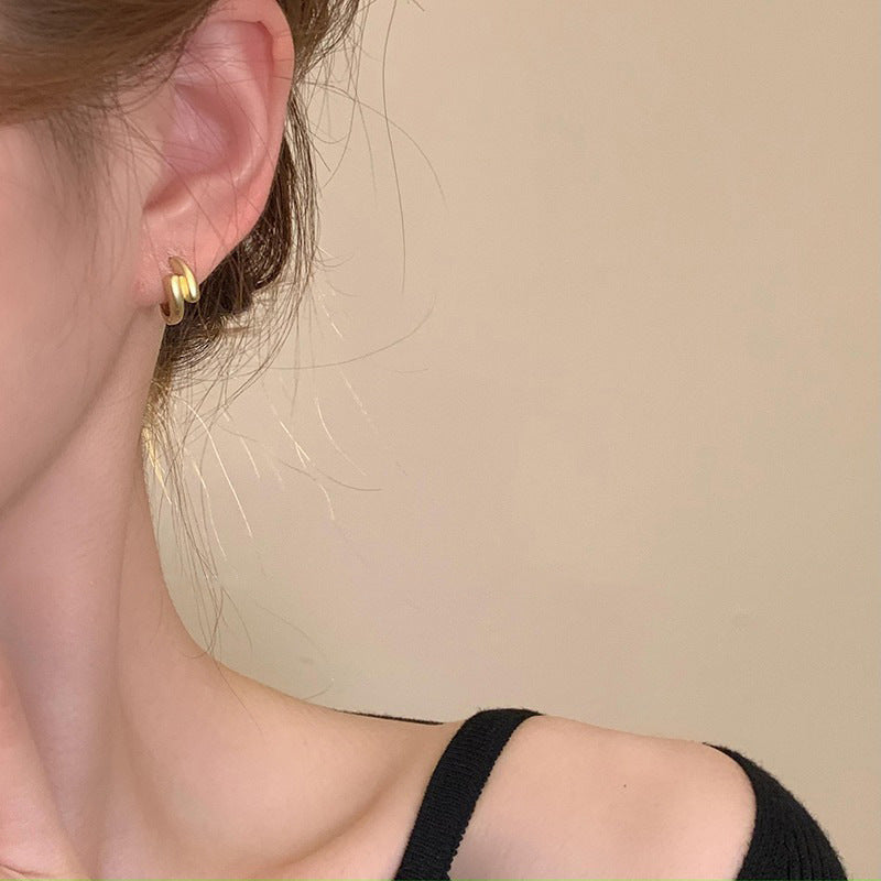 Vintage Handmade Gold Earring