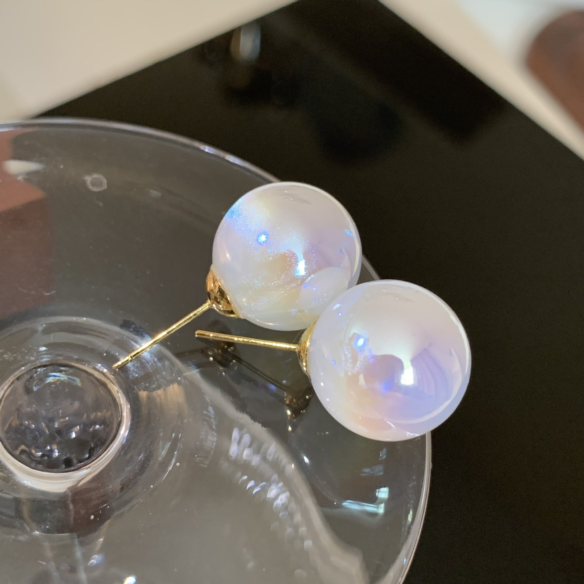 Beautiful Pearl Earring with Unique Style