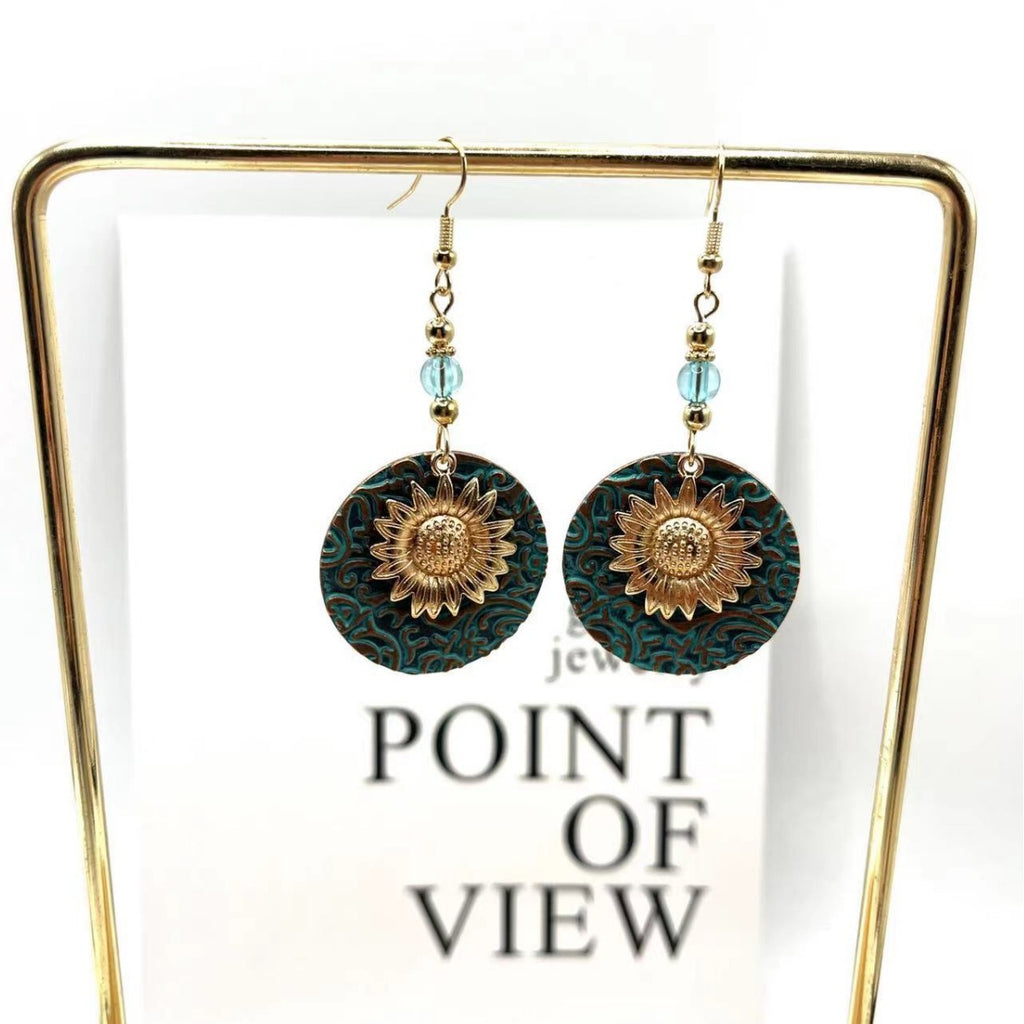 Stunning Earring for Daily Wear