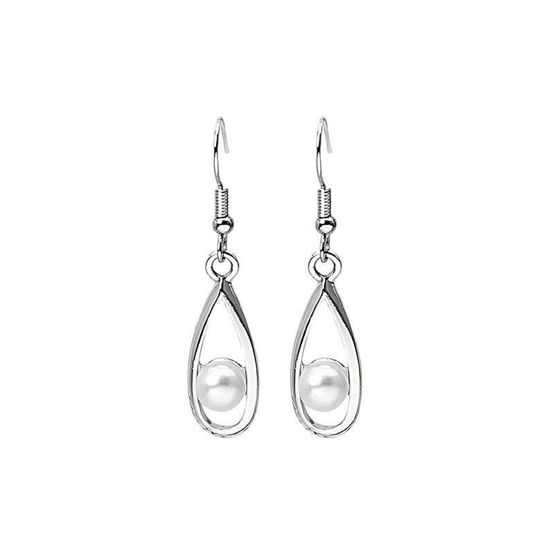 Charming Pearl Earring for Any Occasion