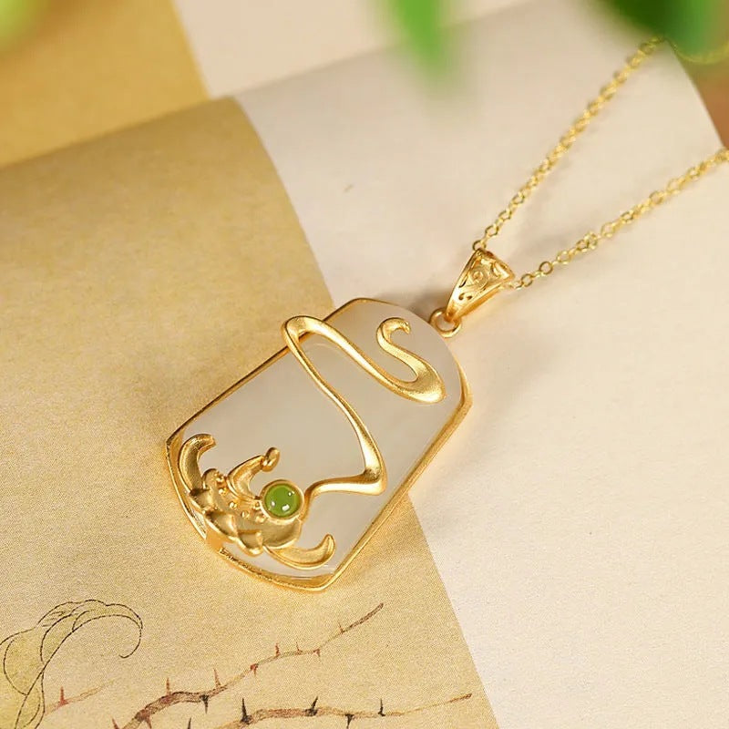 Beautiful Gold Necklace with Unique Style