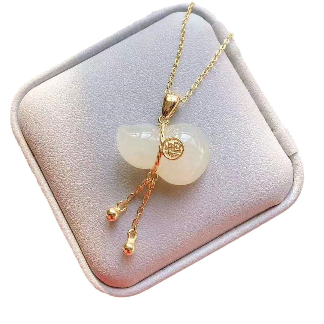 Beautiful Gold Necklace with Unique Style