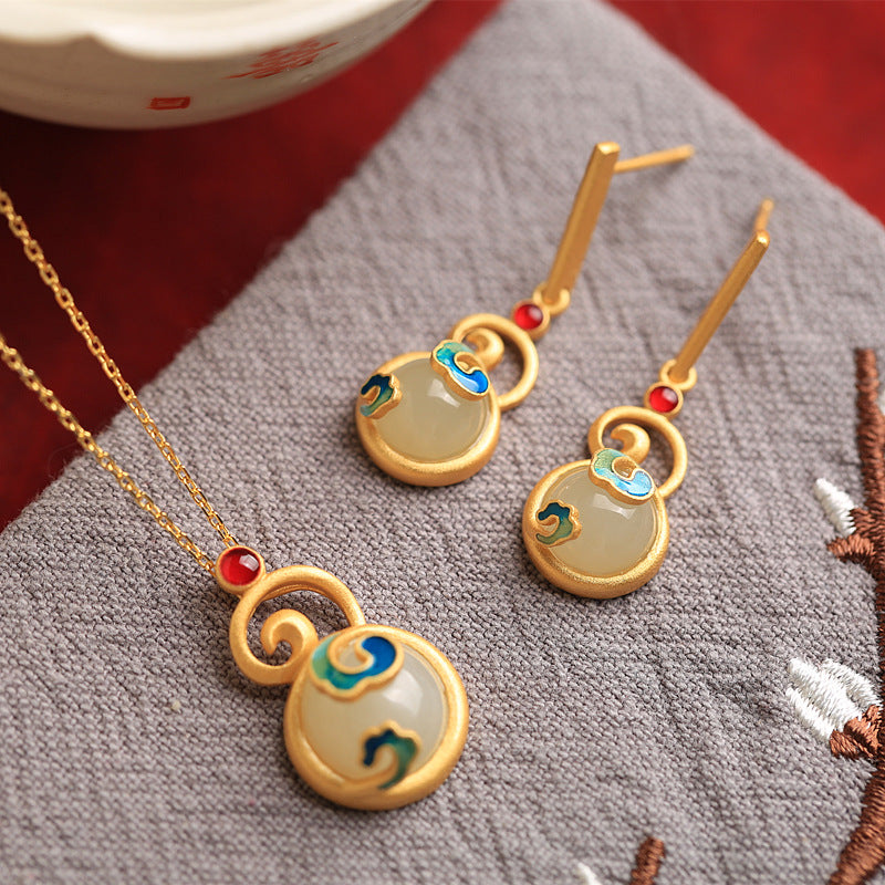 Vintage Handmade Gold Earring