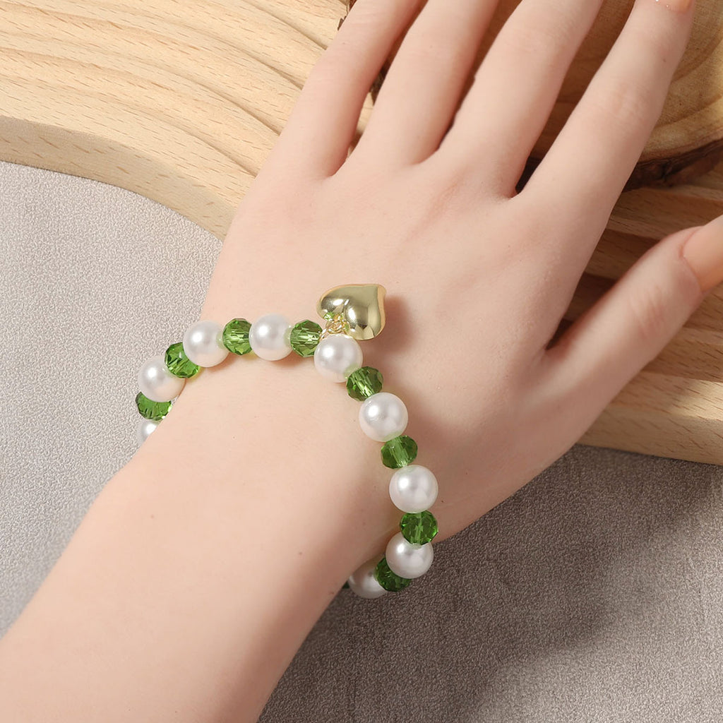 Beautiful Pearl Necklace with Unique Style