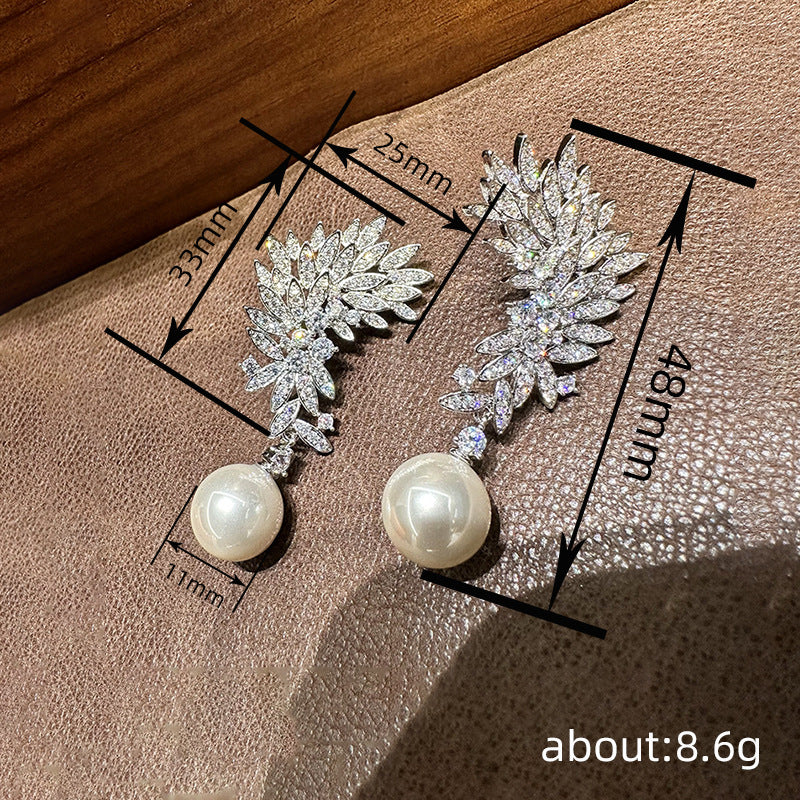 Charming Pearl Earring for Any Occasion