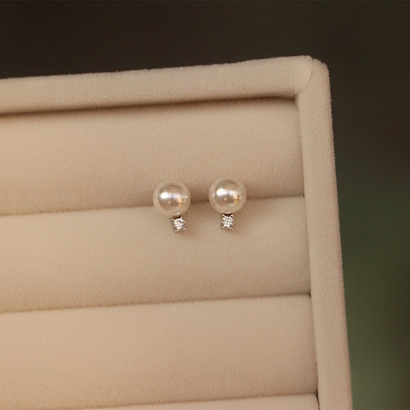 Charming Pearl Earring for Any Occasion