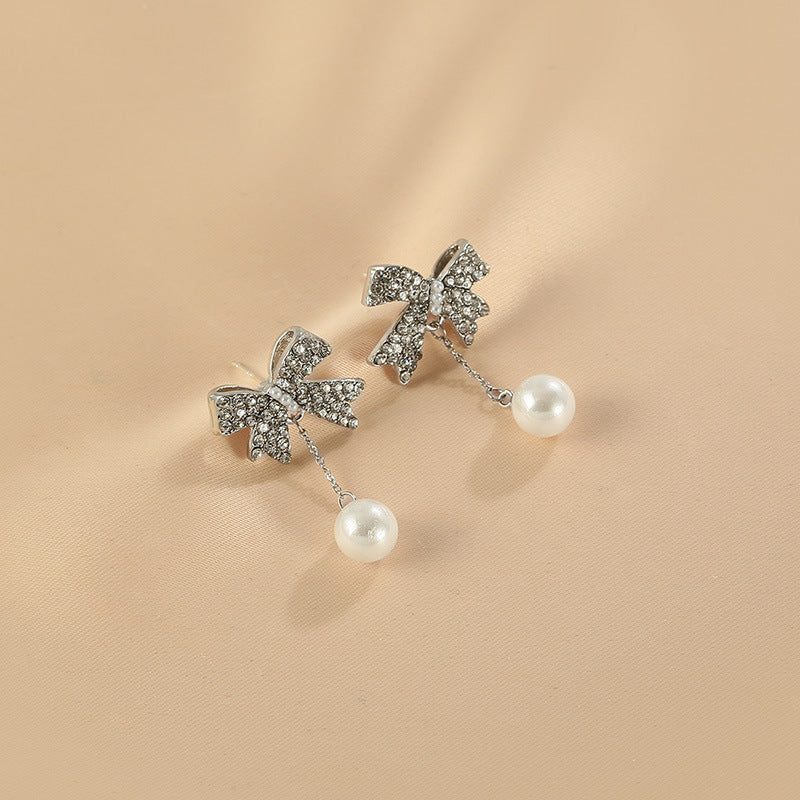 Charming Pearl Earring for Any Occasion