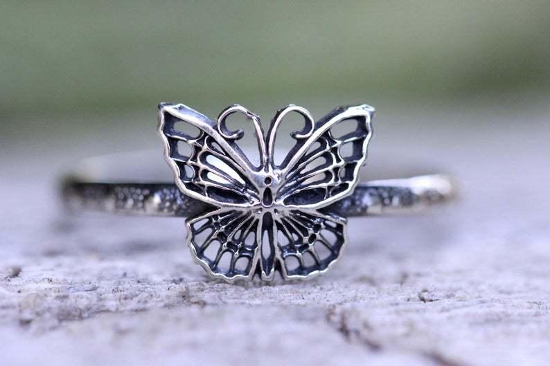 Stunning Ring for Daily Wear