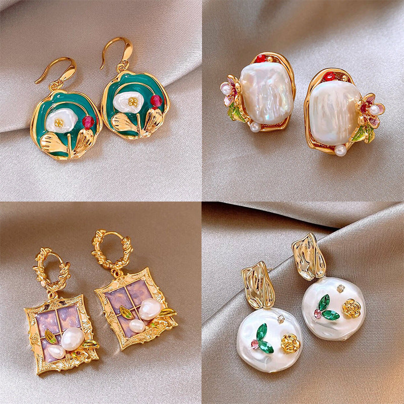 Beautiful Pearl Earring with Unique Style