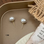 Beautiful Pearl Earring with Unique Style