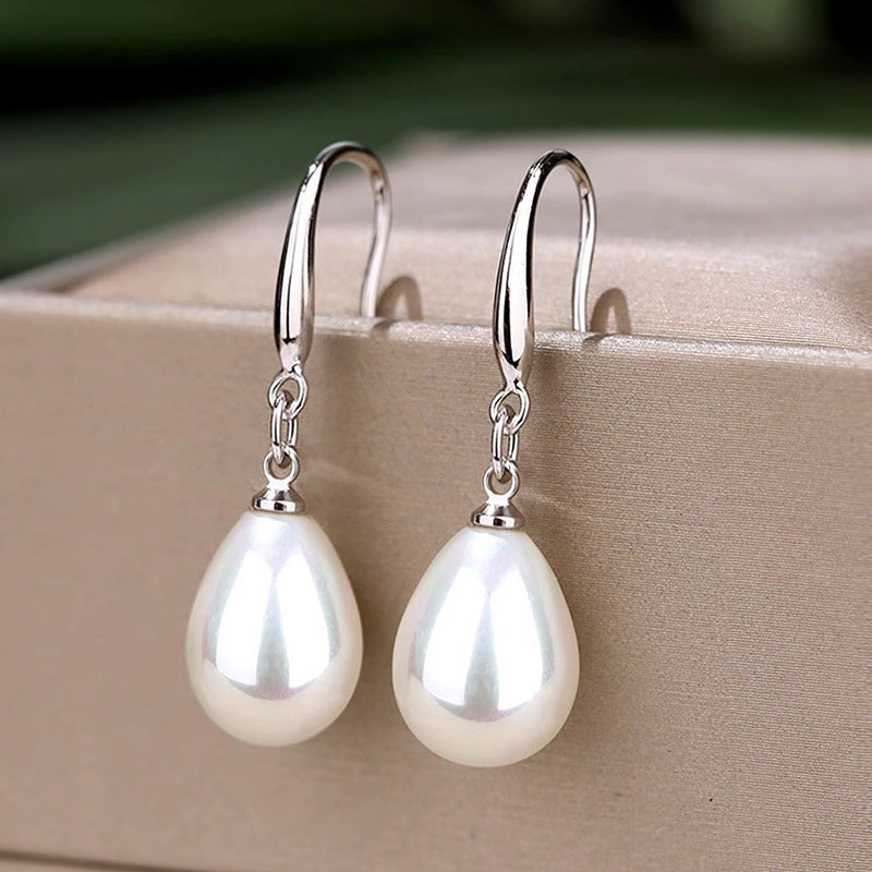 Charming Pearl Earring for Any Occasion
