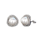 Charming Pearl Earring for Any Occasion