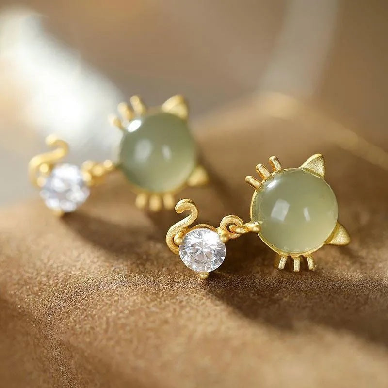 Vintage Handmade Gold Earring