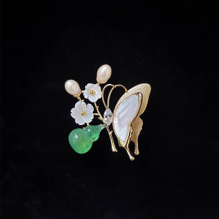 Vintage Handmade Pearl Piece