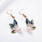 Beautiful Pearl Earring with Unique Style