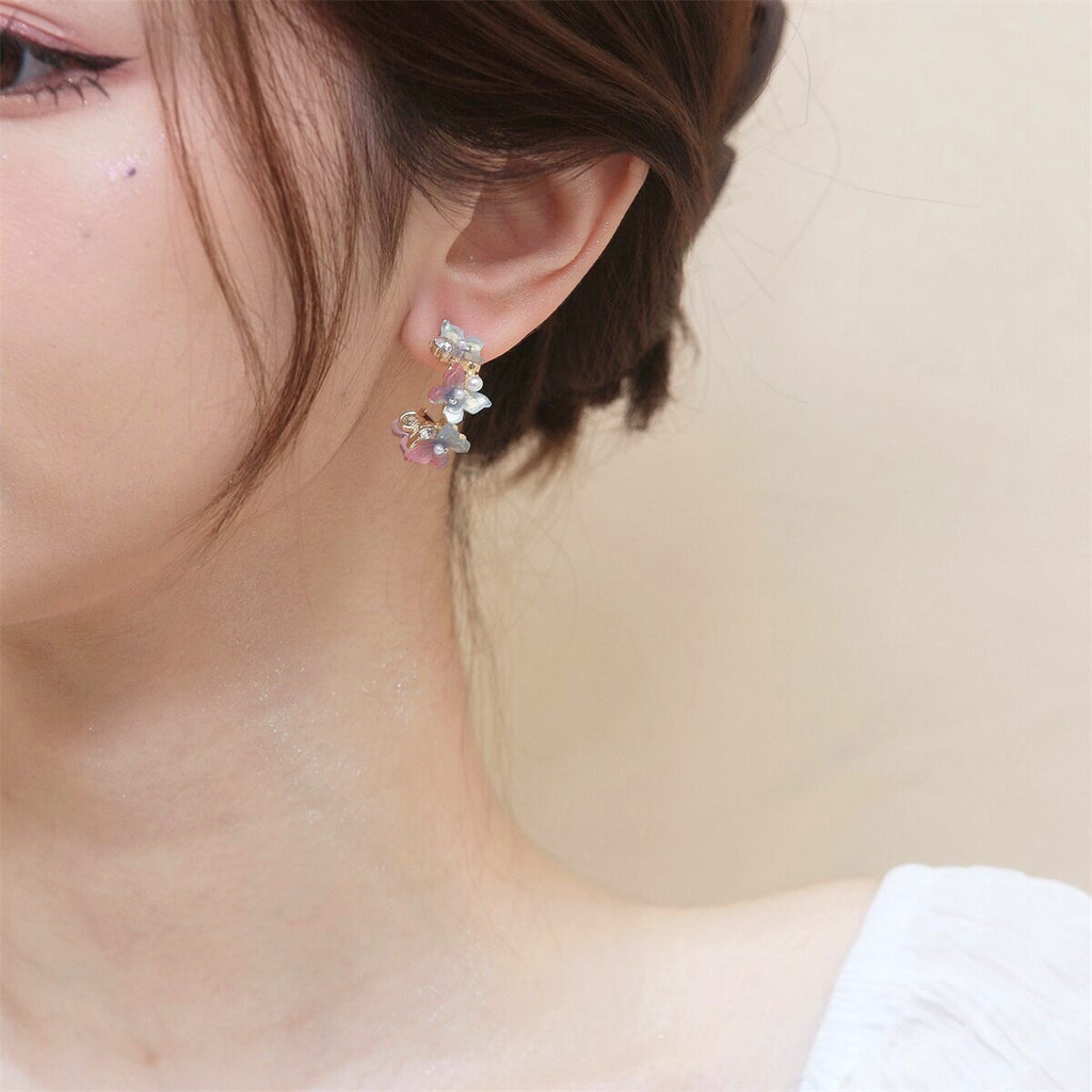 Beautiful Pearl Earring with Unique Style
