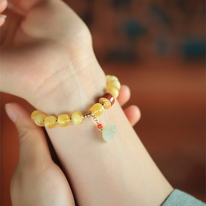 Beautiful Silver Bracelet with Unique Style