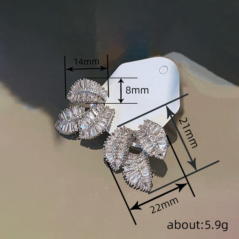 Charming Piece for Any Occasion