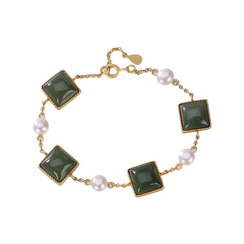 Beautiful Gold Bracelet with Unique Style