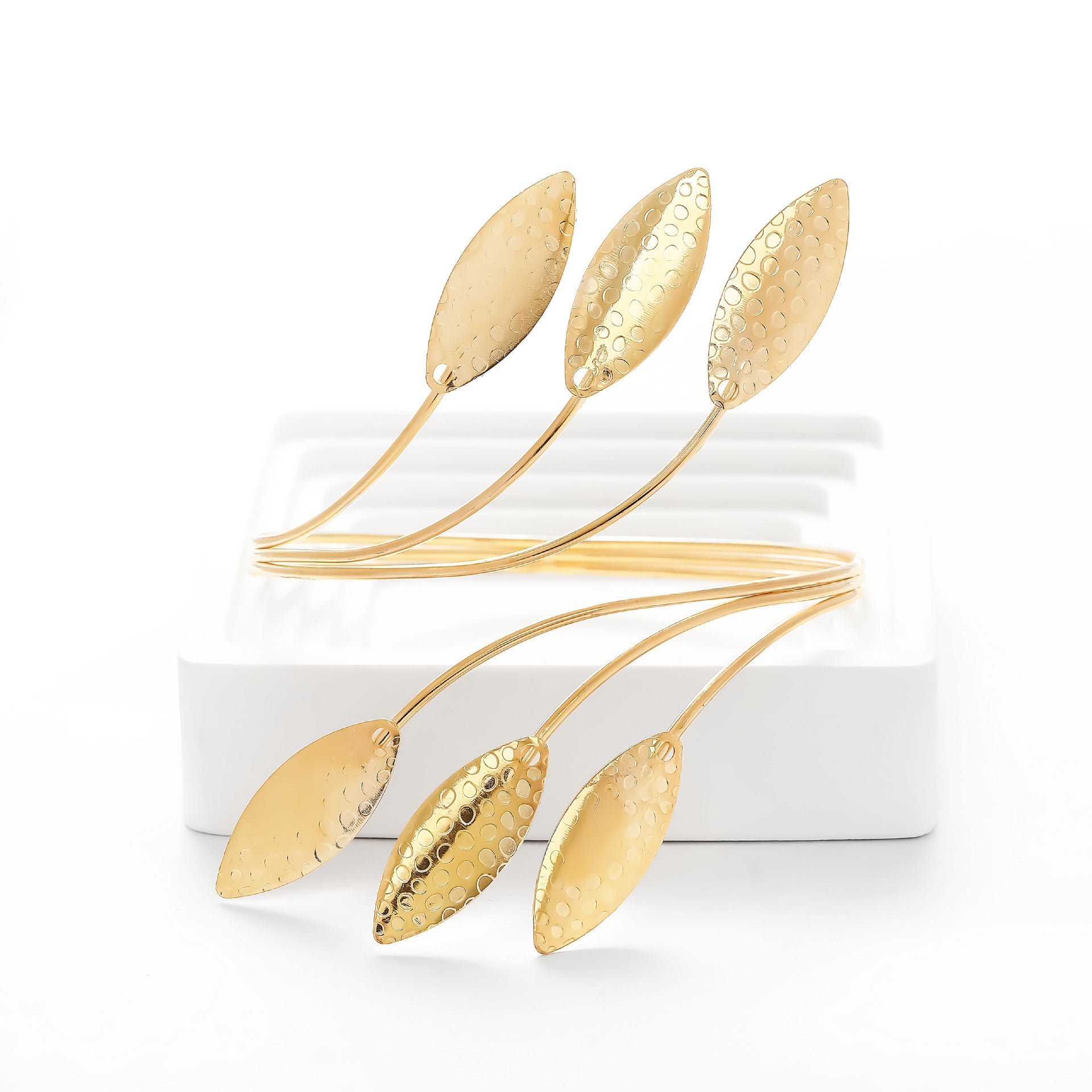 Charming Bracelet for Any Occasion