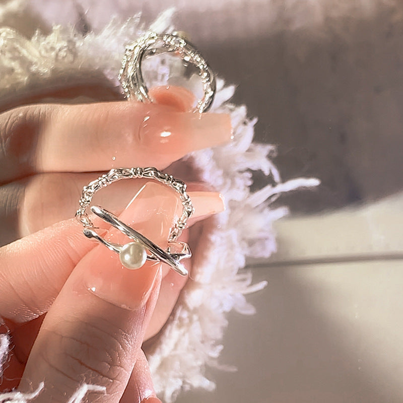 Beautiful Pearl Ring with Unique Style