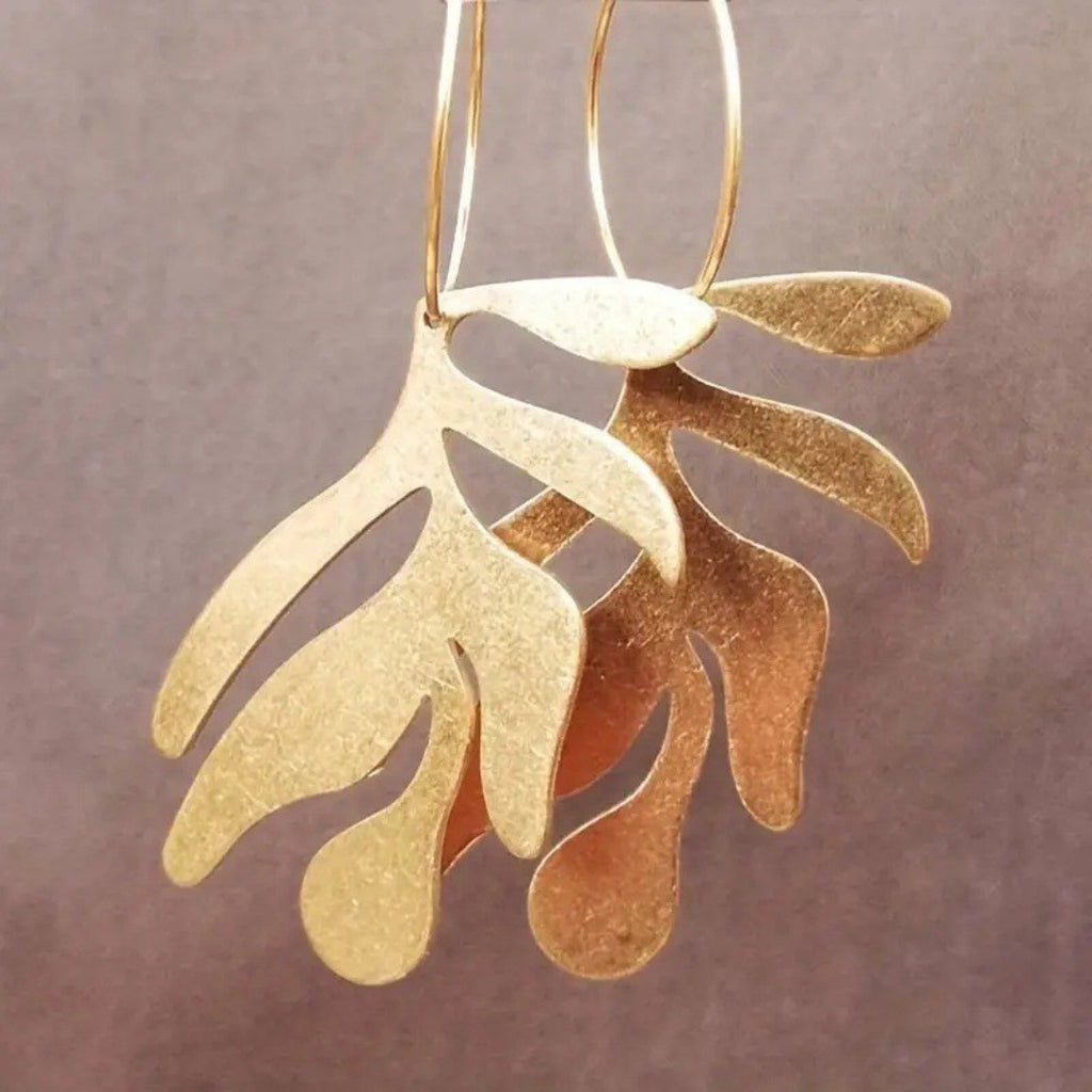 Elegant Gold Earring for Every Occasion