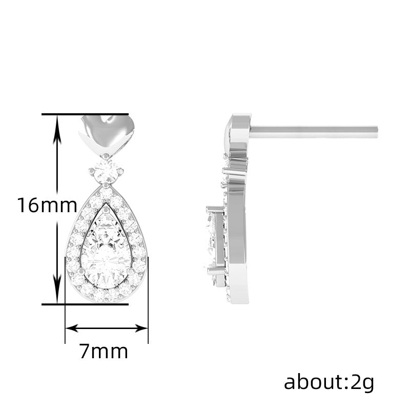 Charming Gold Earring for Any Occasion