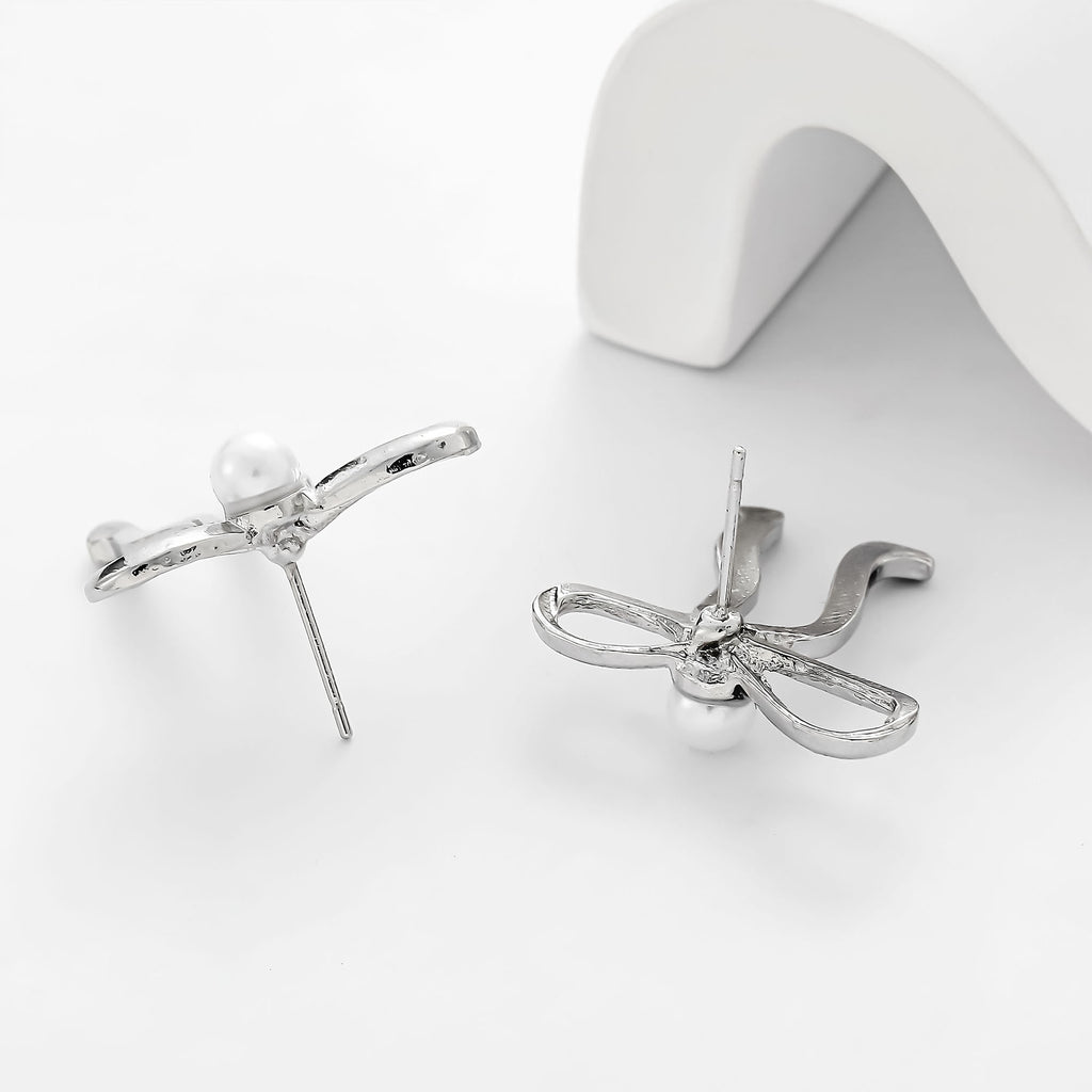 Charming Pearl Earring for Any Occasion