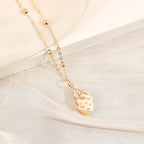 A Beautiful Necklace with Unique Style