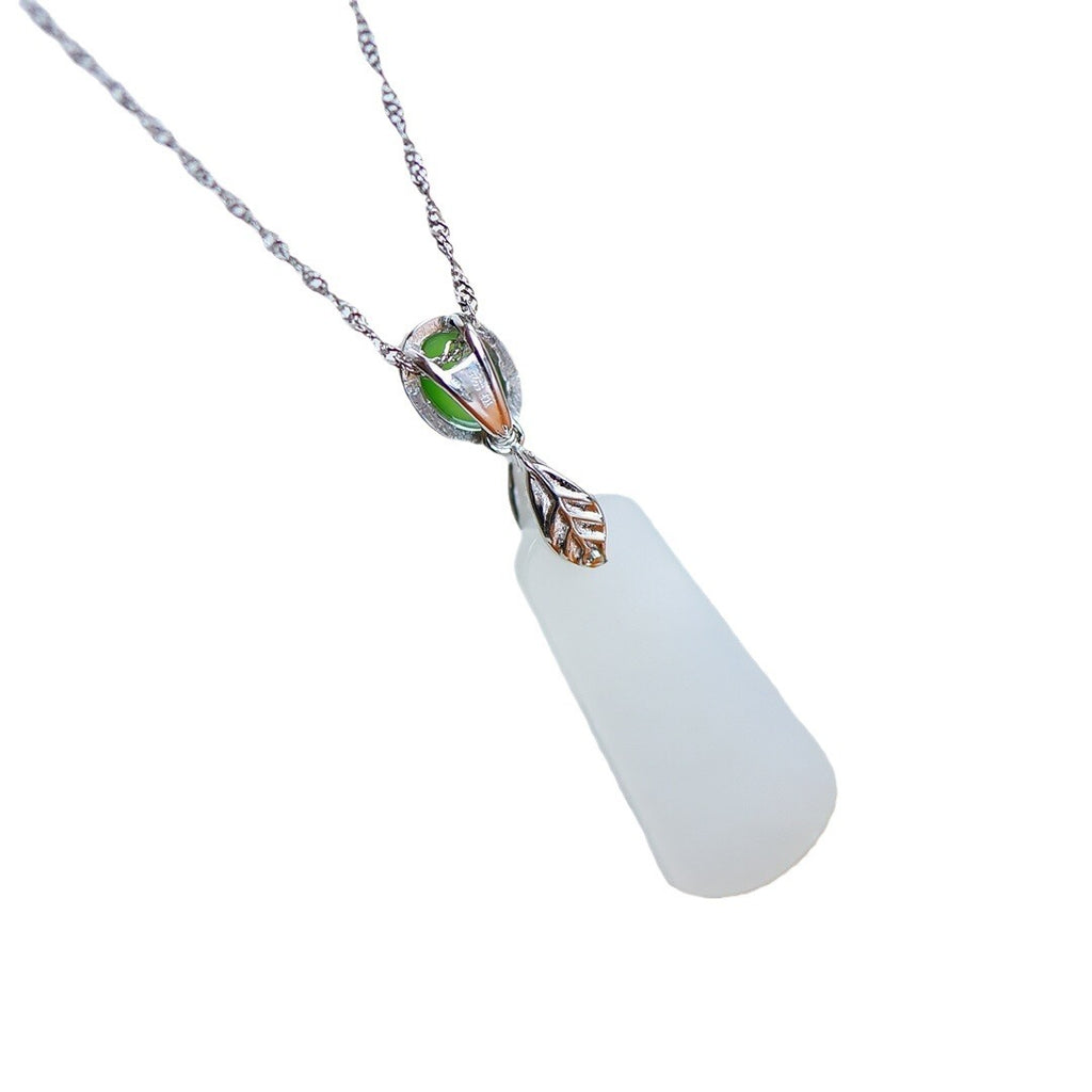 Beautiful Gold Necklace with Unique Style