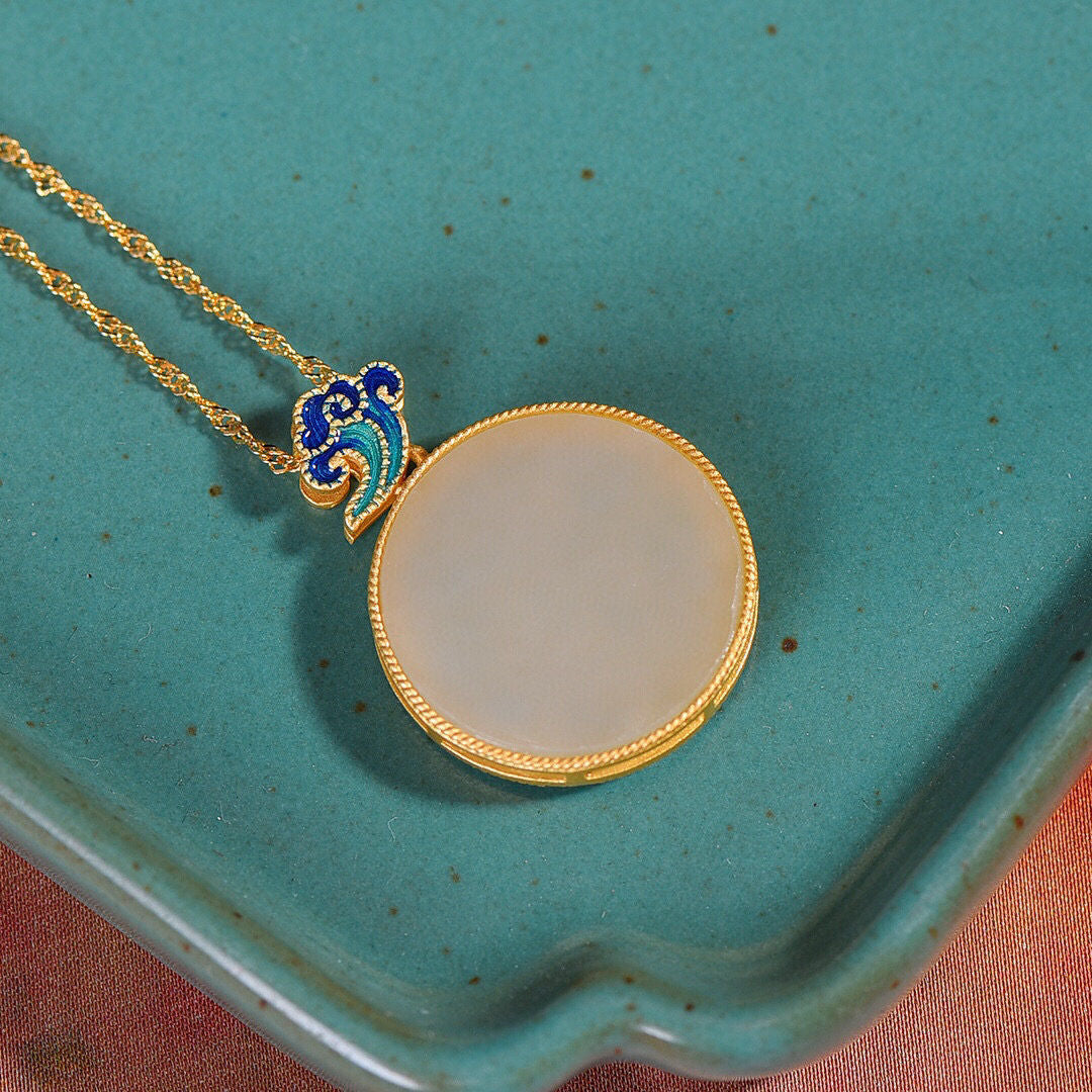 Stunning Silver Necklace for Daily Wear