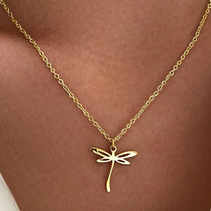 Beautiful Gold Necklace with Unique Style
