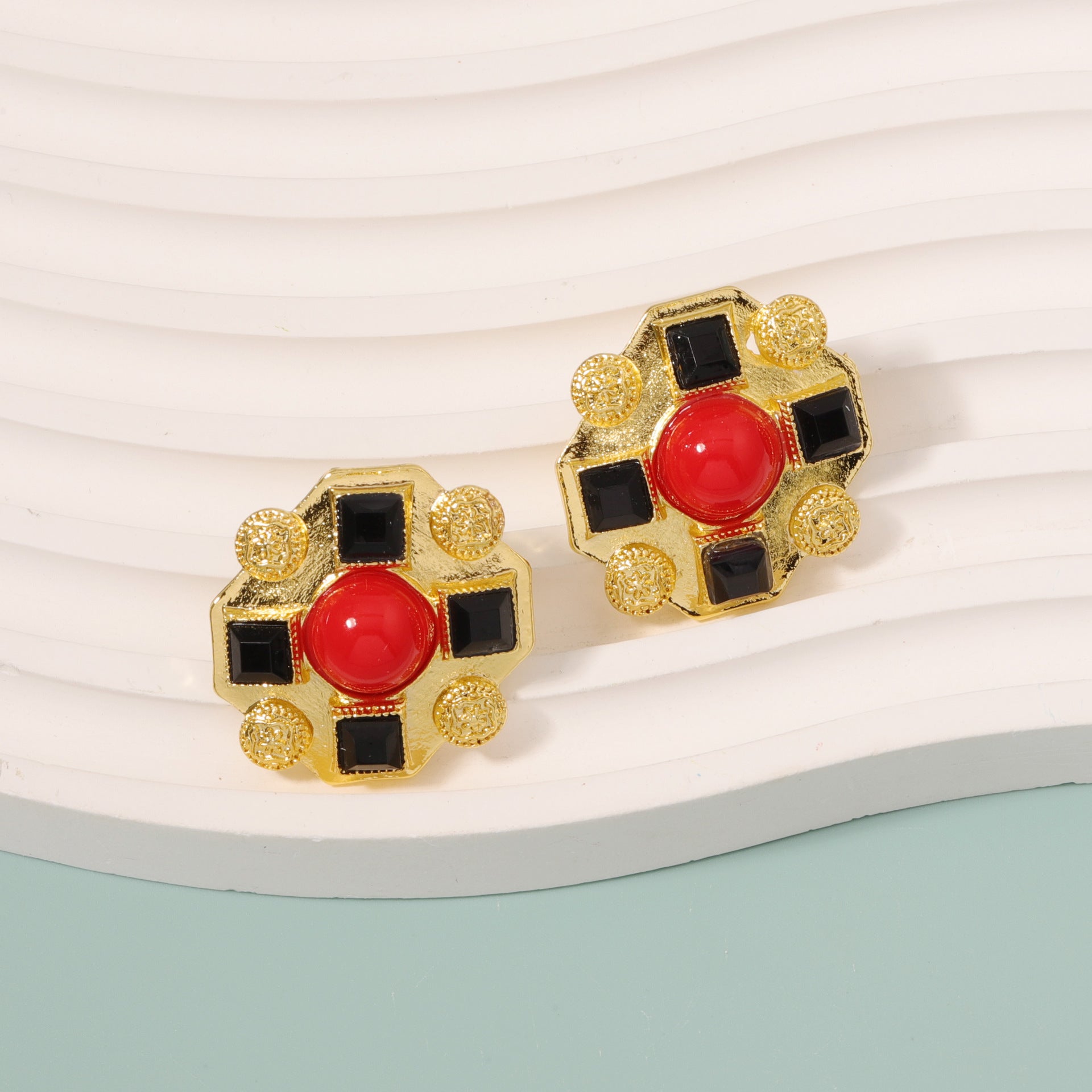 Vintage Handmade Earring