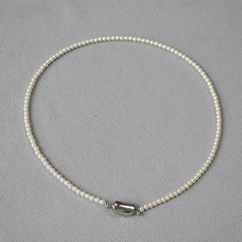 Beautiful Pearl Necklace with Unique Style